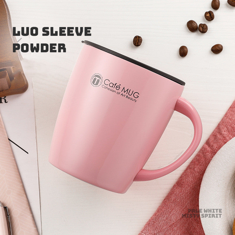 Pink mug with 'Café Mug' branding on a white background with coffee beans.